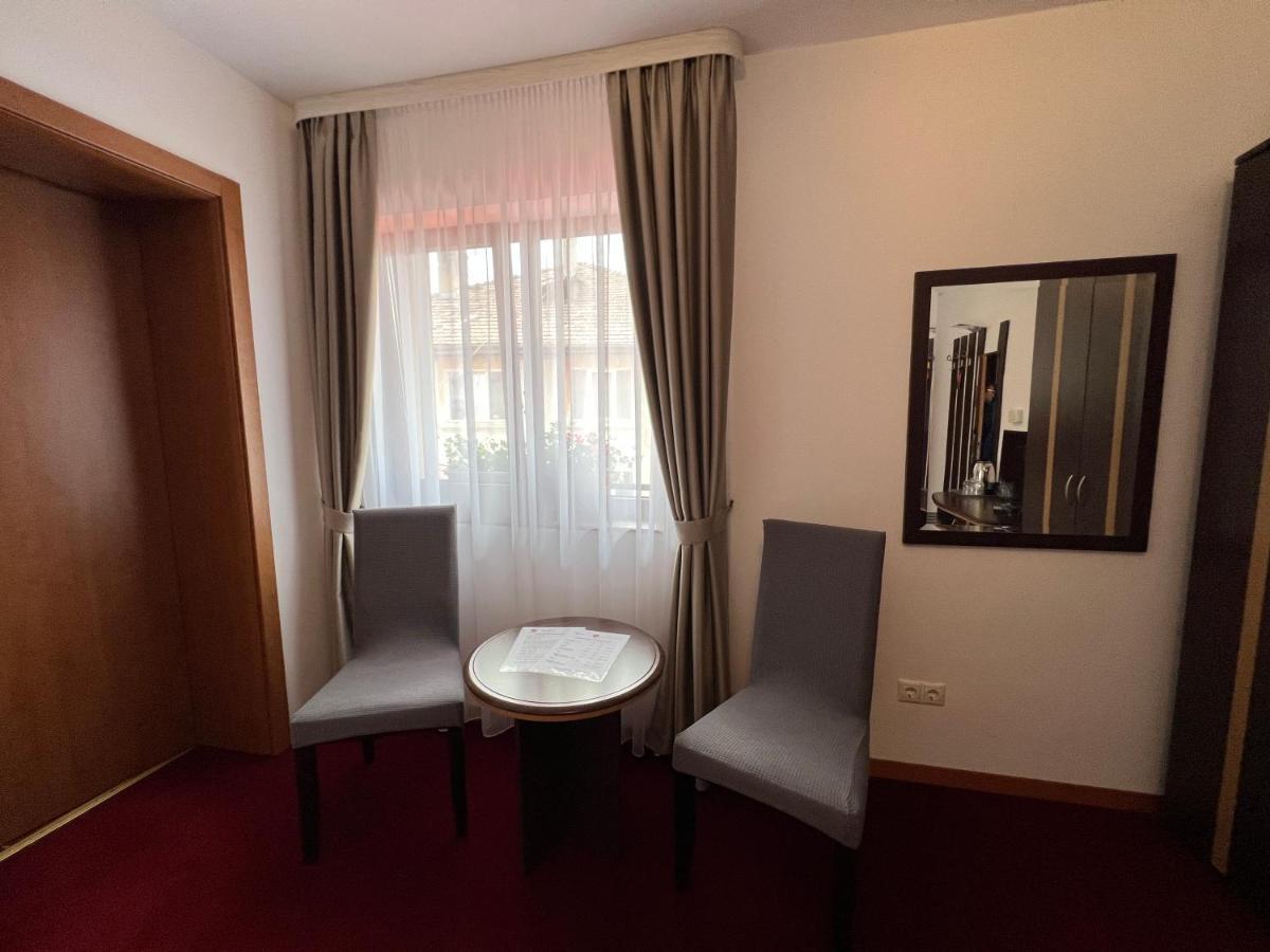 Hotel Belvedere Vatra Dornei Eksteriør bilde